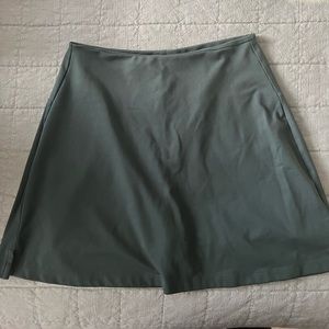 Girlfriend collective side medium dark green athletic skirt